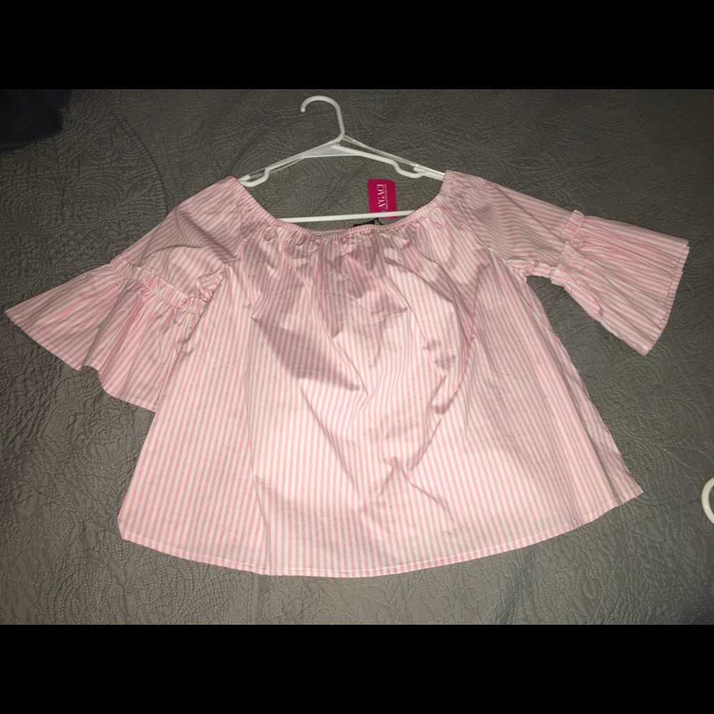 Off the shoulder pink striped top! TAGS STILL ON